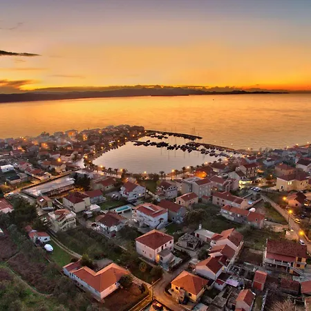 Sinjorina By Interhome Willa