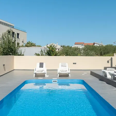 Sinjorina By Interhome