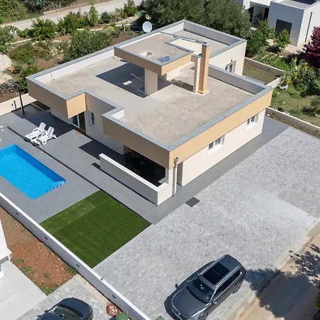 Sinjorina By Interhome * Bibinje