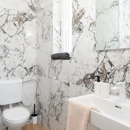 Sinjorina By Interhome Bibinje