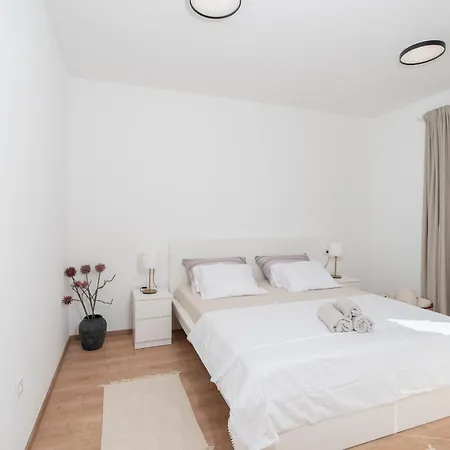 Sinjorina By Interhome *